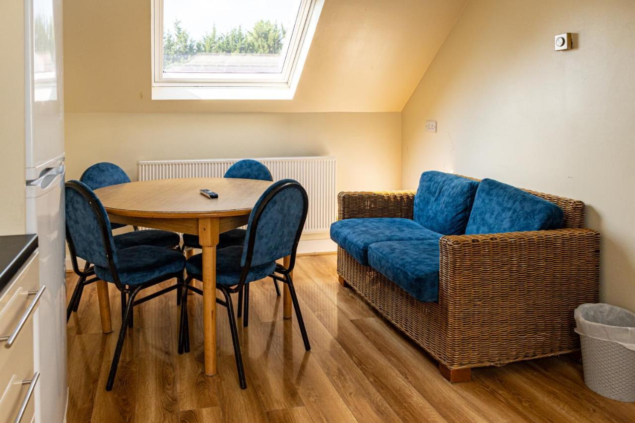 Aisling Guest House Ashbourne Esterno foto